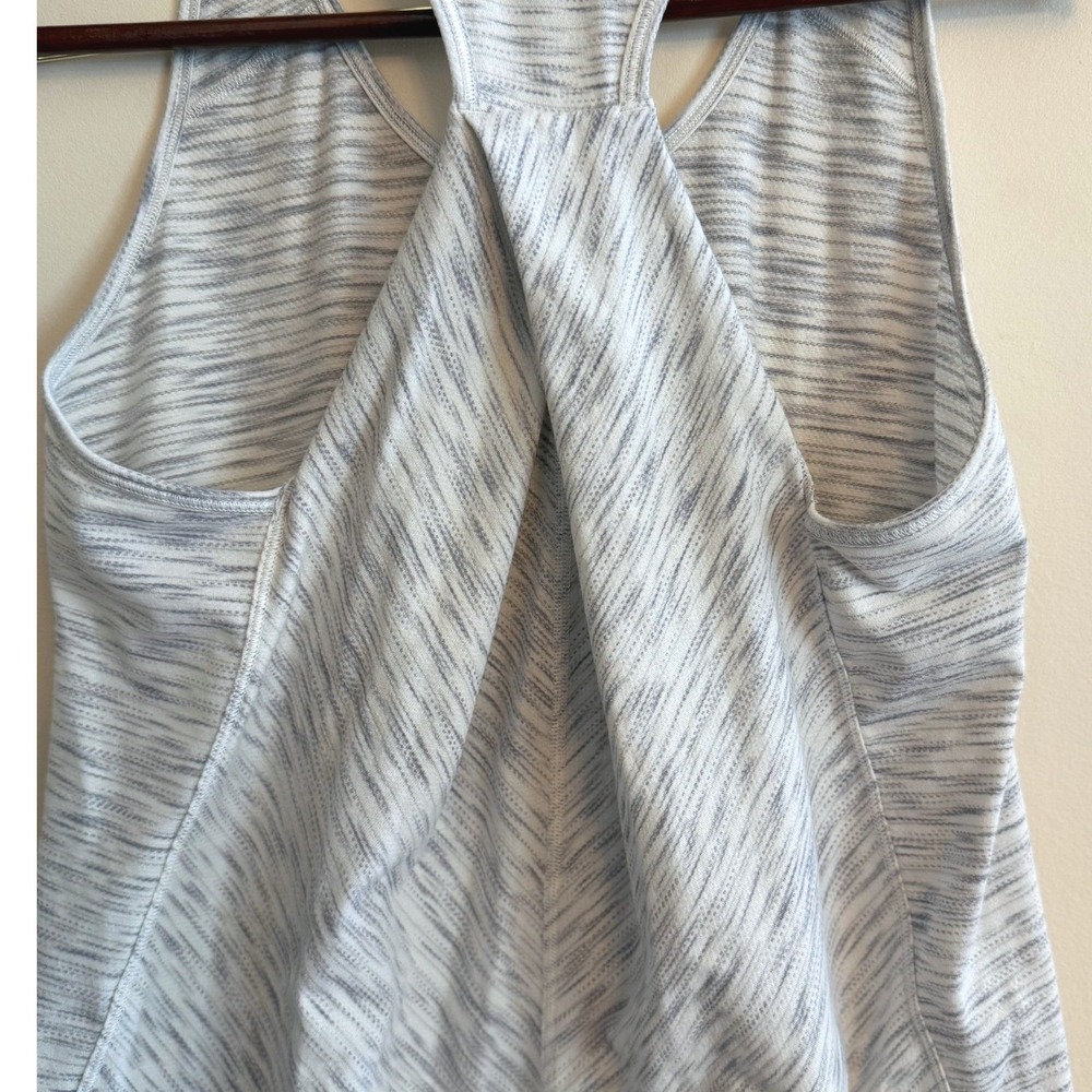 Lululemon Essentials Pleated Racerback Tank Top Sz‎ 6 Tiger Space Dye Hail White - Picture 8 of 8